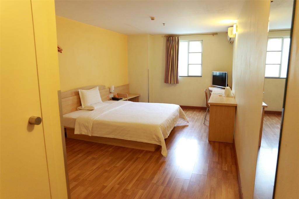 7Days Inn Suzhou Sanxiang Road الغرفة الصورة