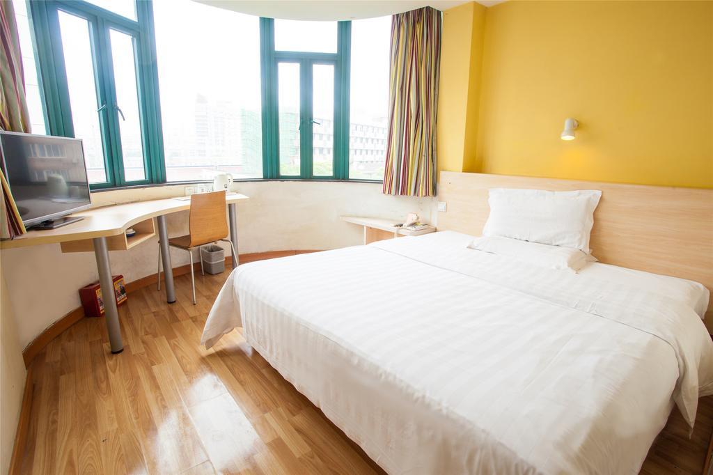 7Days Inn Suzhou Sanxiang Road الغرفة الصورة